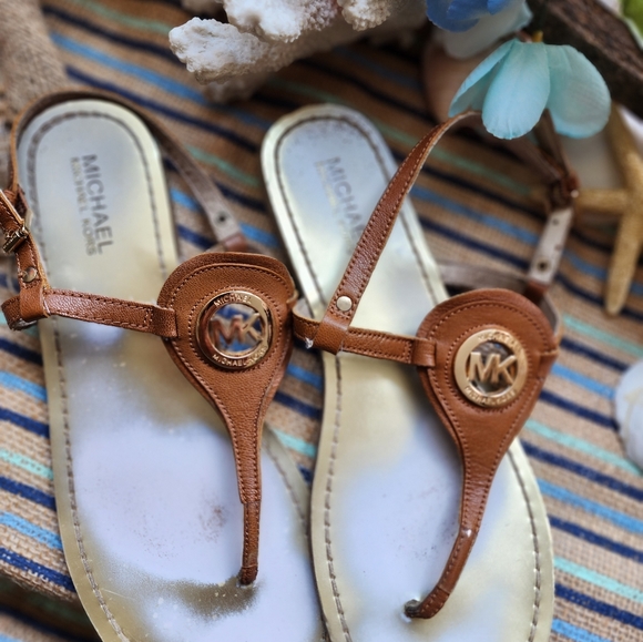 Womens Michael Kors Sandle - Picture 4 of 6